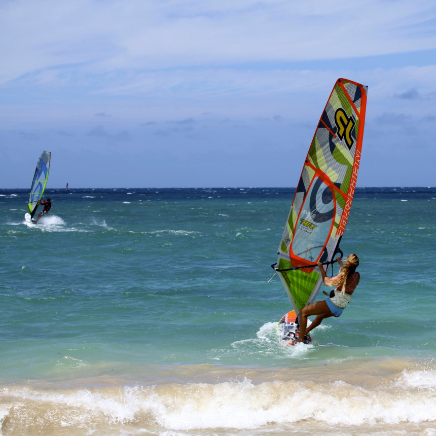 maui-windsurfing-earlyplaning13