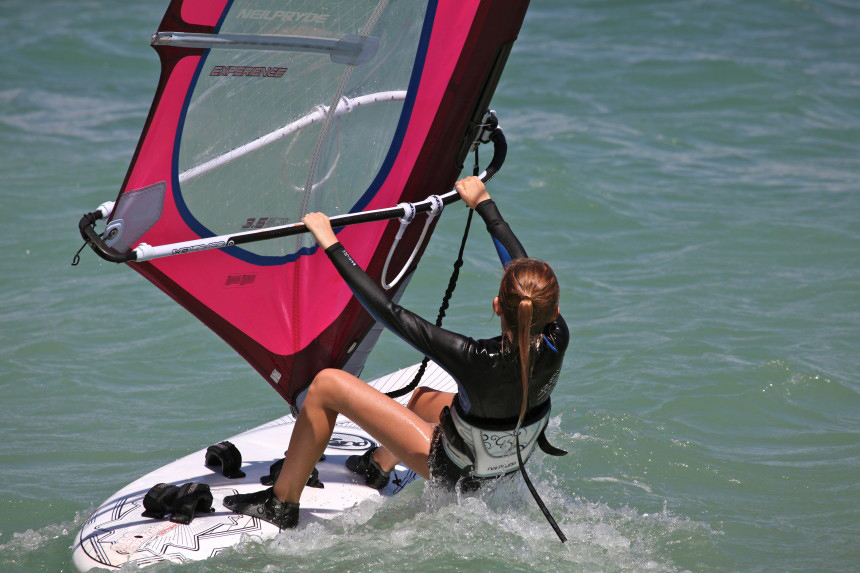 maui-windsurfing-rescuestance22
